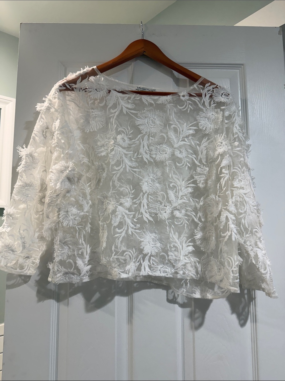 Zara White 3D Floral Lace Top